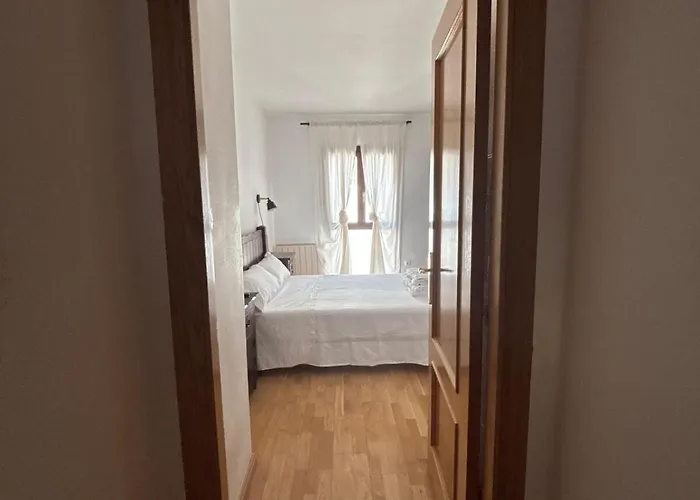 Caballos Ordesa L Garaje L Centrico ブロト